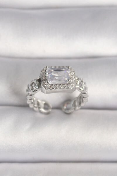 Pirinç Gümüş Renk Ayarlanabilir Zincir Kare Zirkon Taşlı Kadın Yüzük