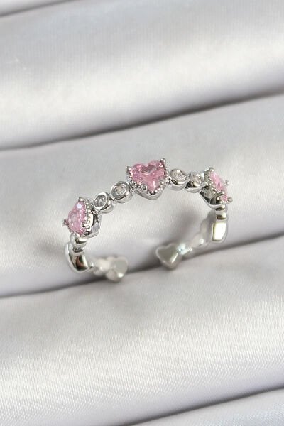 Pirinç Sıralı Kalp Figürlü Zirkon Taşlı Gümüş Renk Ayarlanabilir Kadın Yüzük