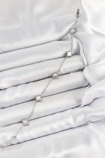 316L Çelik Beyaz Sedef Yonca Model Gümüş Renk Kadın Bileklik