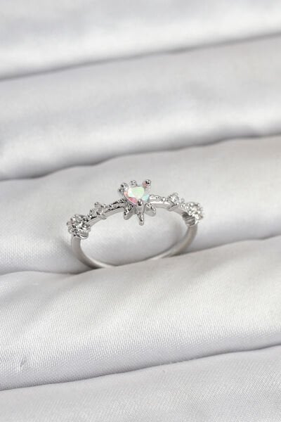 Gümüş Renk Pirinç Yıldız Model Kadın Yüzük