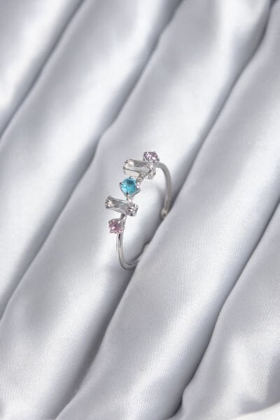 Gümüş Renk Renkli Zirkon Taşlı Kadın Yüzük