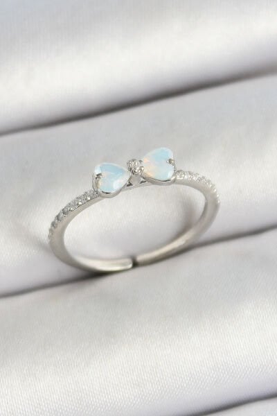 Pirinç Fiyonk Figürlü Zirkon Taşlı Gümüş Renk Ayarlanabilir Kadın Yüzük